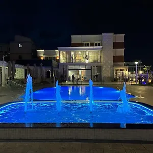 Semesteranläggning (resort) Colis, Kamez