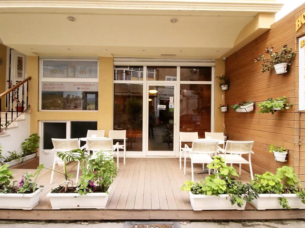 ***  Hotel Bylis Tirana Albania